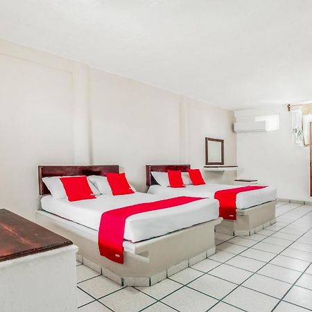 Oyo Hotel Jaguar 칸쿤 외부 사진