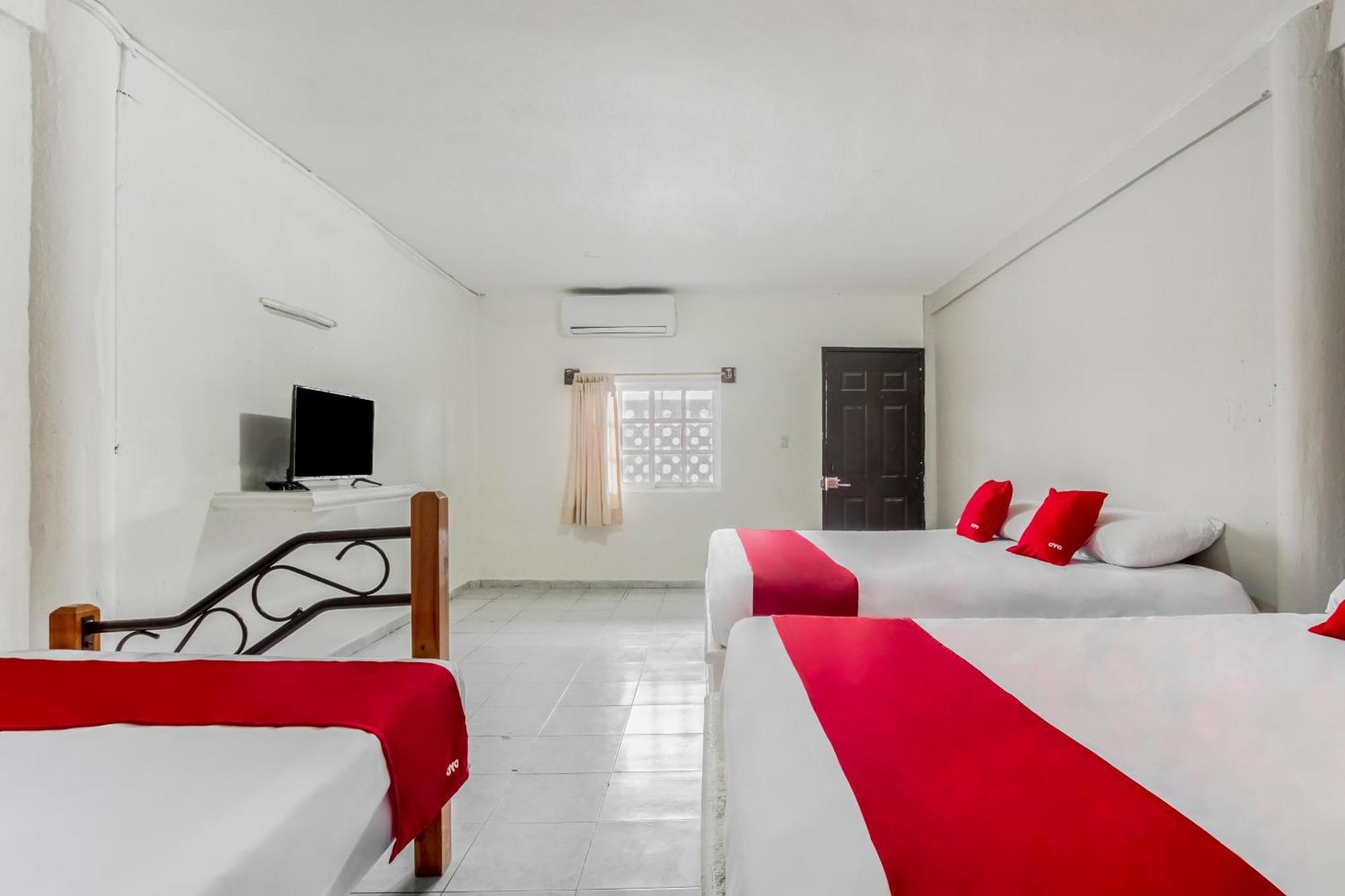 Oyo Hotel Jaguar 칸쿤 외부 사진