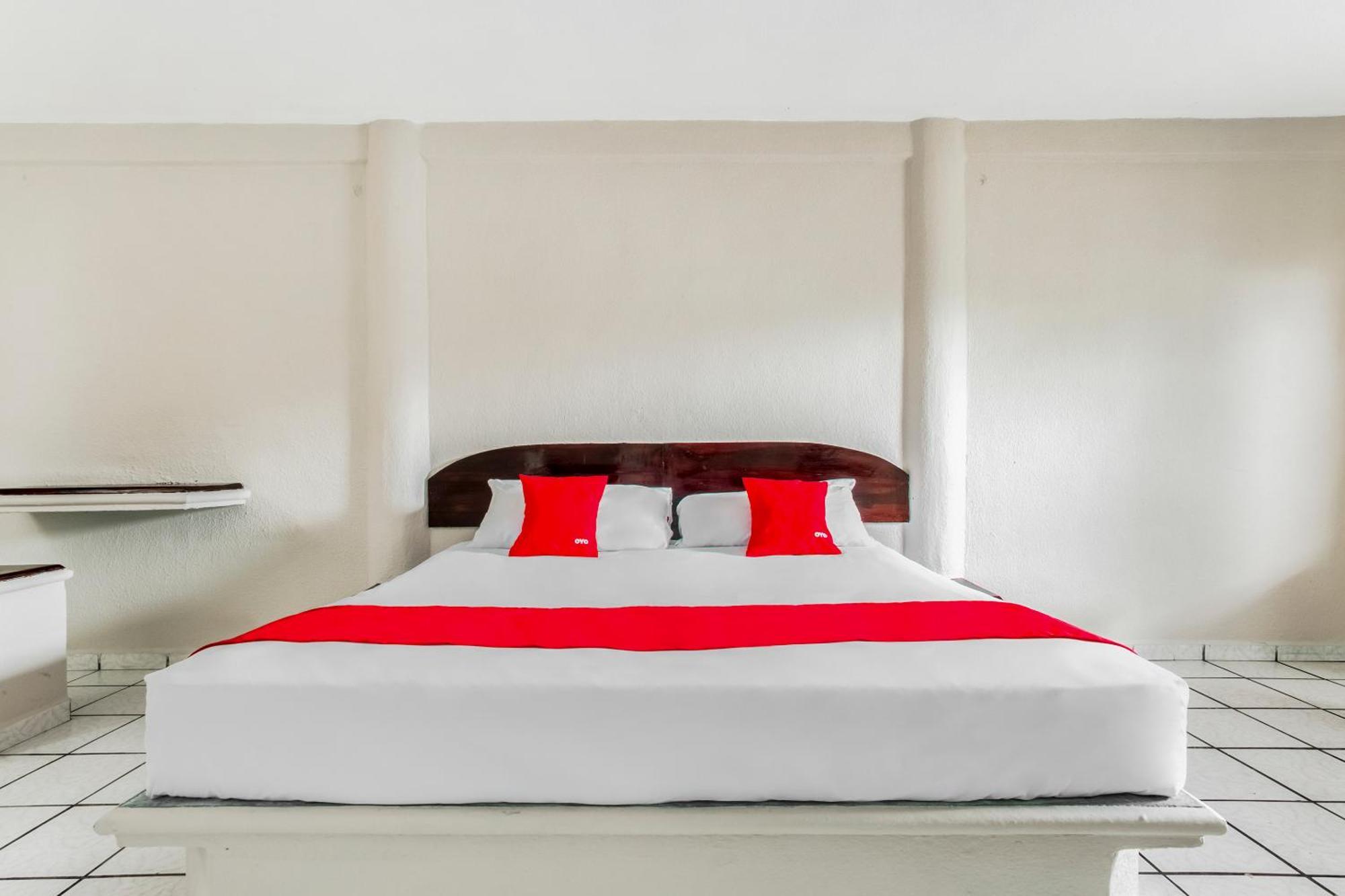 Oyo Hotel Jaguar 칸쿤 외부 사진