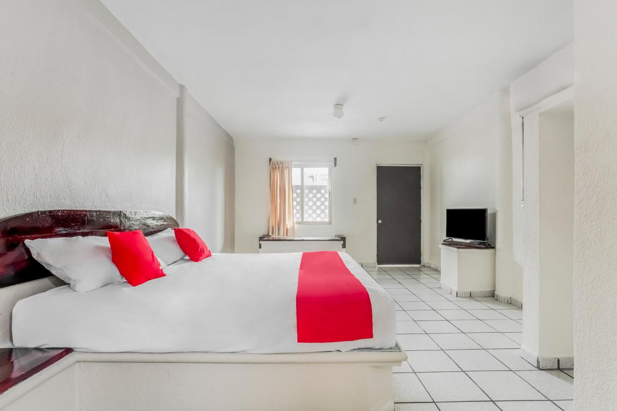 Oyo Hotel Jaguar 칸쿤 외부 사진